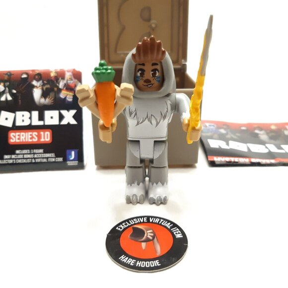 Roblox Series 10 Neverland Lagoon Tuck Brown Box Figure With Virtual Code New - Picture 2 of 11